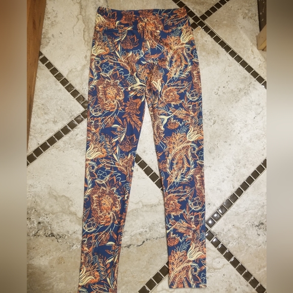 EUC Lularoe leggings one size / small - Picture 1 of 3